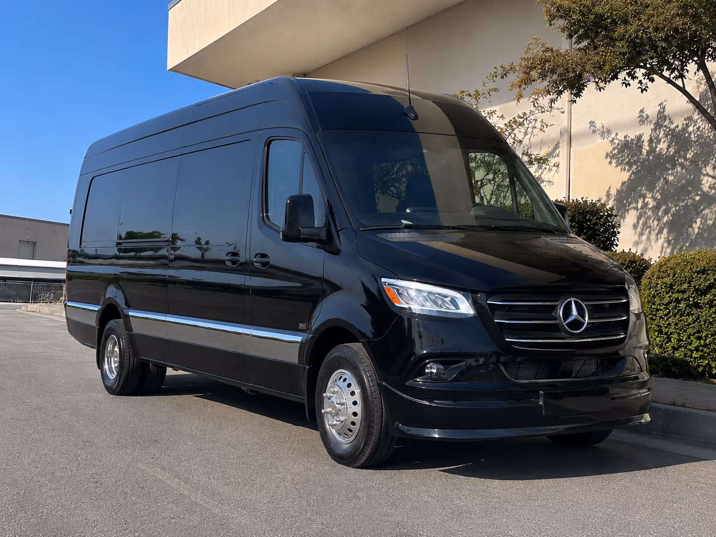 virginia beach 10 passenger sprinter van